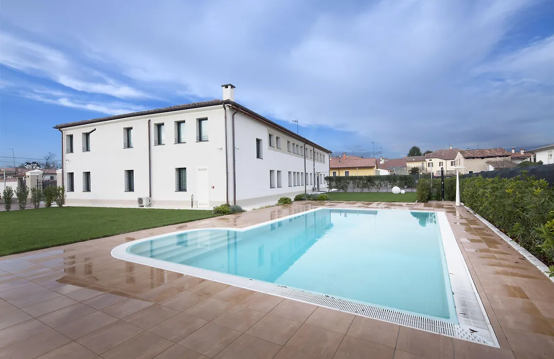 Villa Solaris Hotel&Residence-1